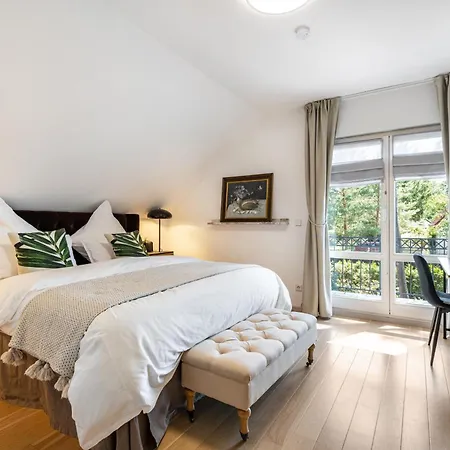 Lakeside Retreat & Annex Villa Bestensee